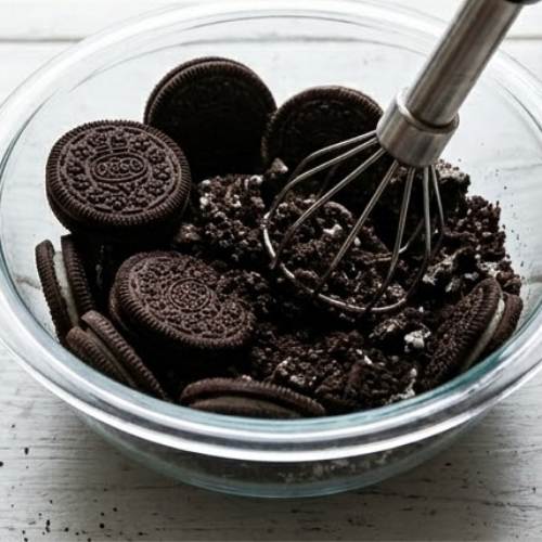 Step 2: Crush the Oreos